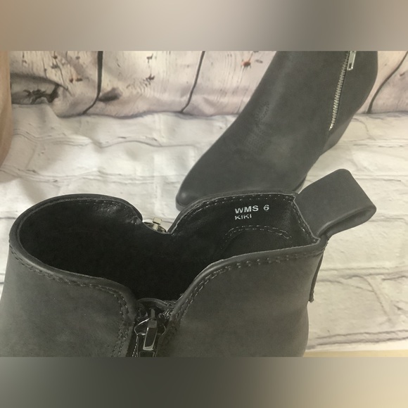 🐘 DV Flared Heel Boot - Picture 6 of 12